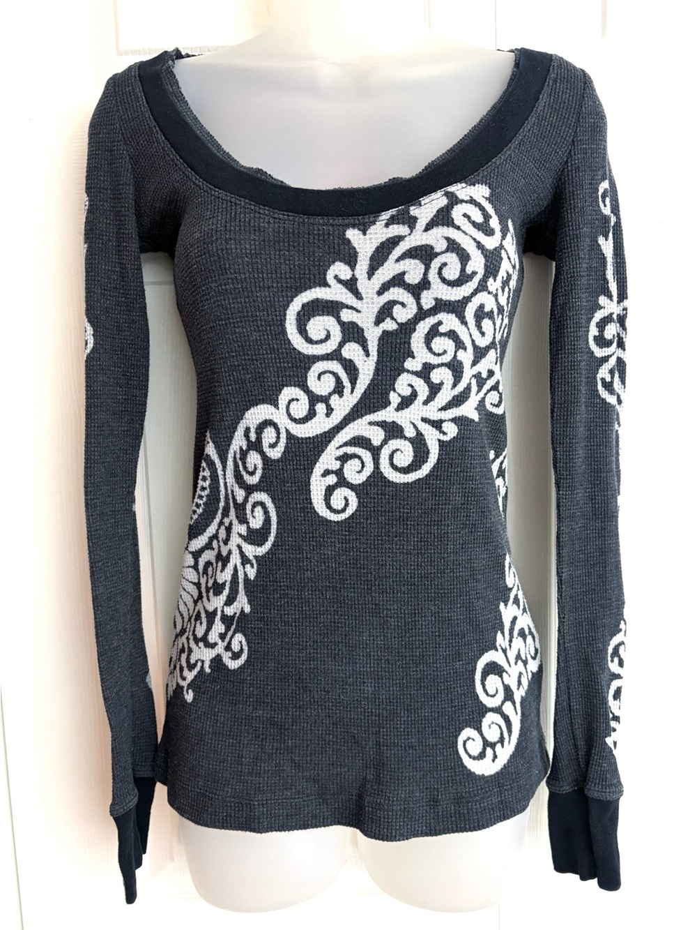Free People Top Grey w/ White Scroll Design Long Sleeve Top Base Layer size